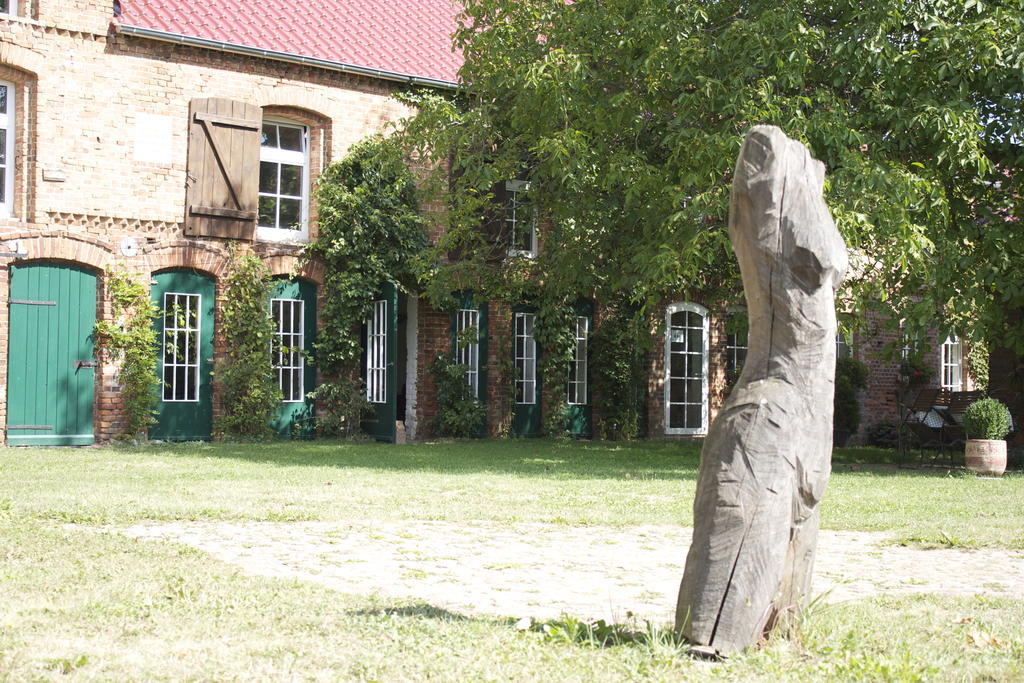 Pension Kunsthof Dahrenstedt Bagian luar foto