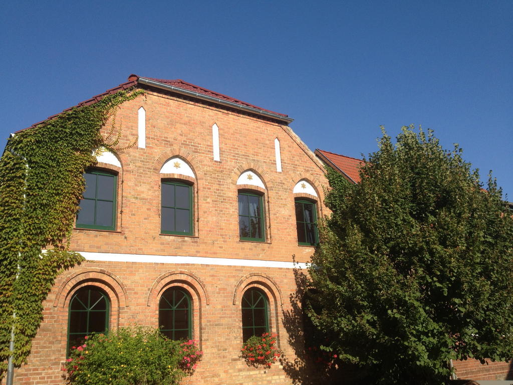 Pension Kunsthof Dahrenstedt Bagian luar foto
